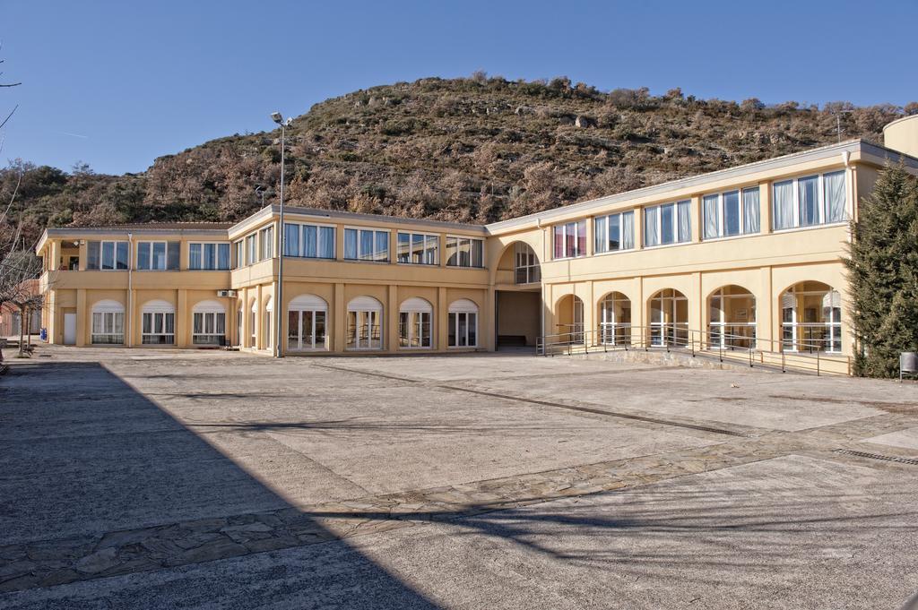 Alberg Montsec-Mur Guardia de Tremp Exterior photo